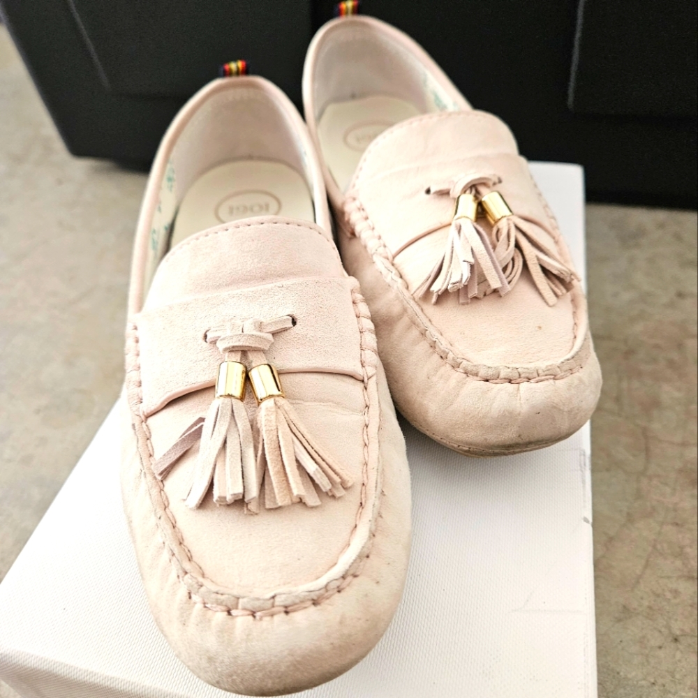 Blush pink suede loafers 1901
